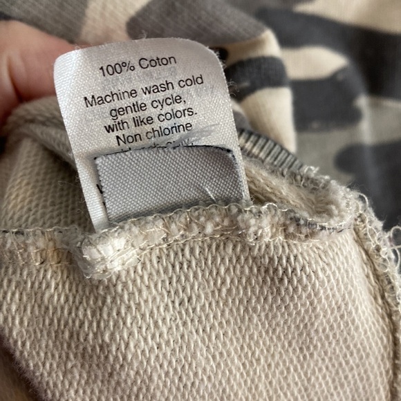 J. Crew Faded Gray Camo Sweatshirt Pullover EUC - Picture 8 of 9